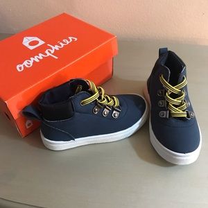 Navy blue toddler booties/shoes